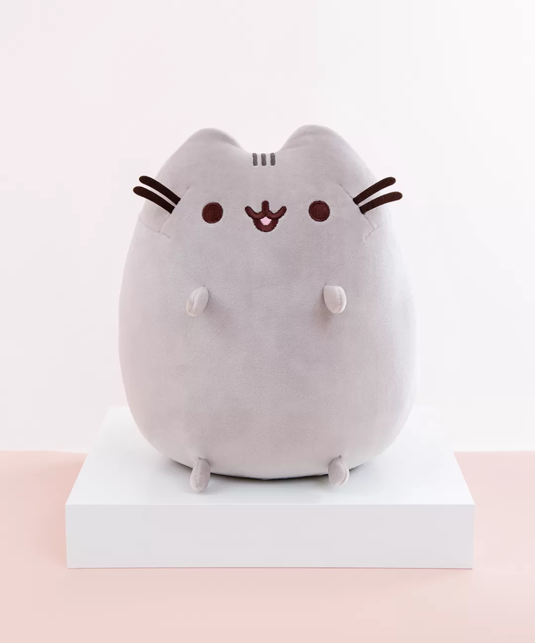 Fashion GUND Medium Sitting Squisheen Plush